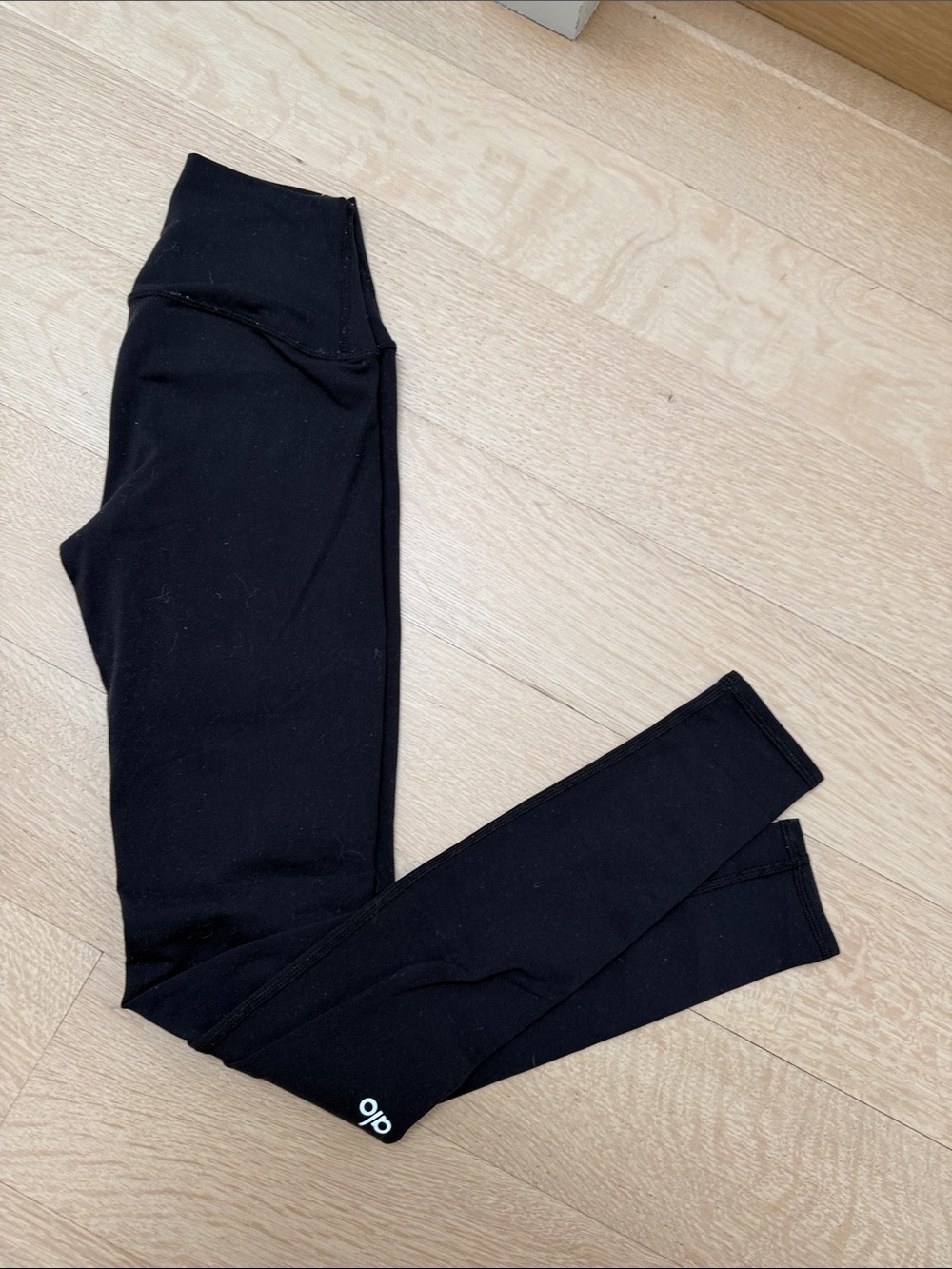 Black ALO leggings
